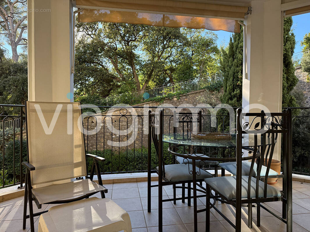 Appartement à HYERES