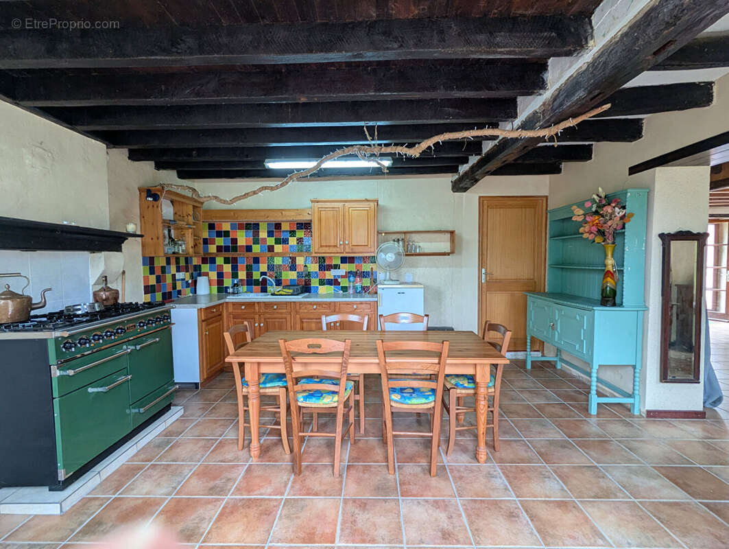 INDRE - Belle maison de campagne située dans une impasse tranquille. - photo 3