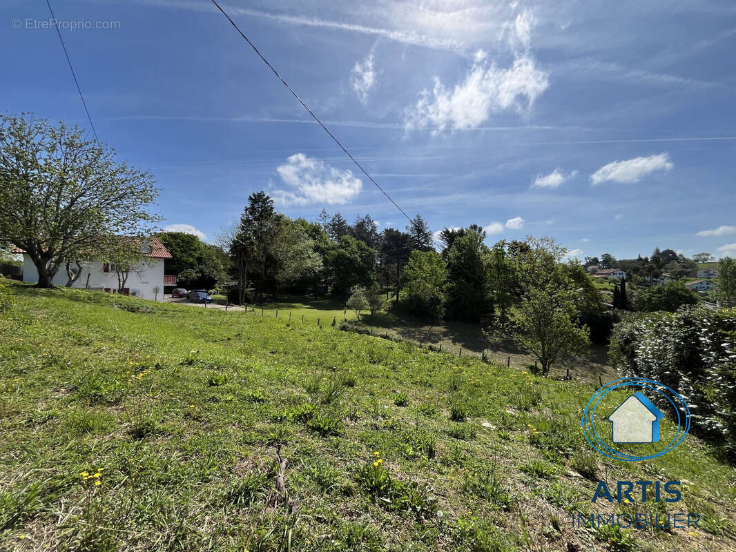 Terrain à AHETZE