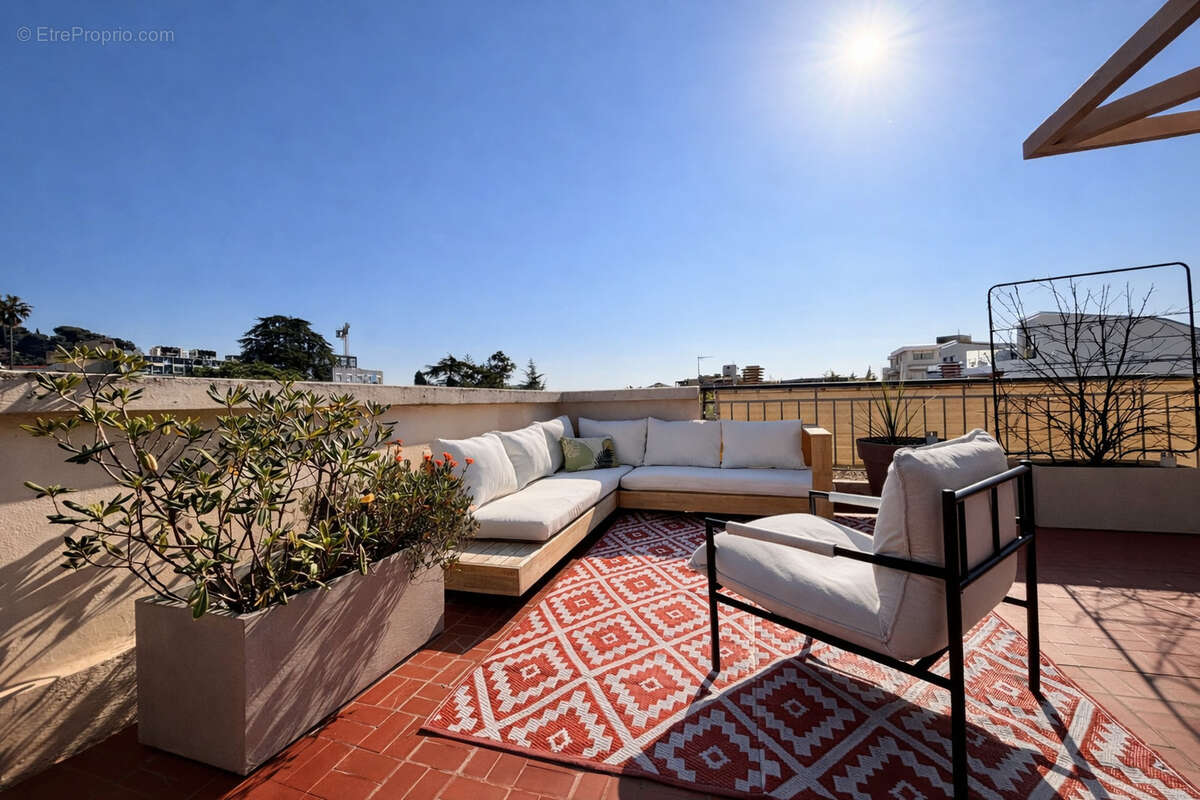 Appartement à ROQUEBRUNE-CAP-MARTIN