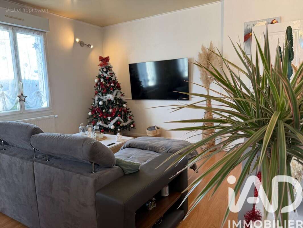 Photo 3 - Maison à CIRY-LE-NOBLE