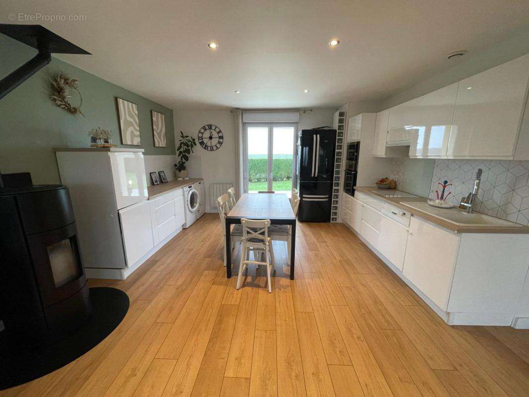 Maison à SAINT-VICTOR-L&#039;ABBAYE