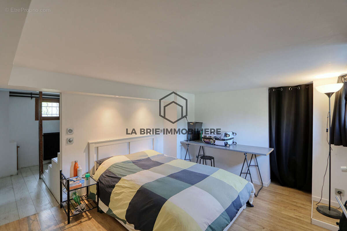 Maison à VILLECRESNES