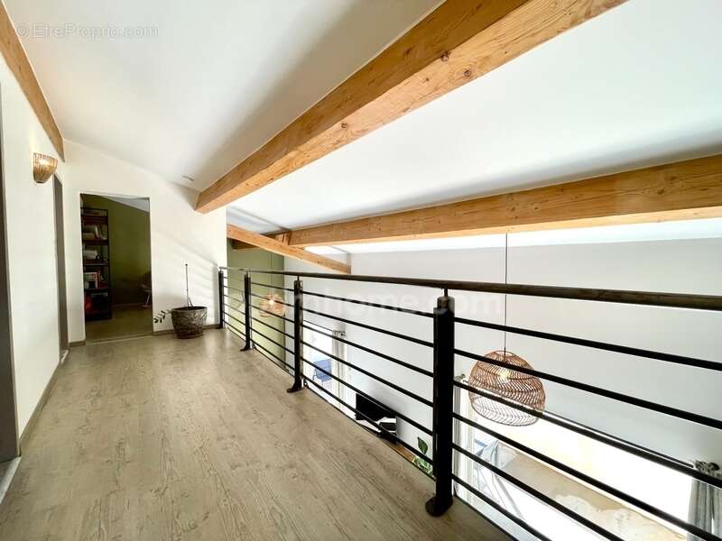 Maison contemporaine avec appartement indépendant et garage - Aigues-Mortes - photo 12
