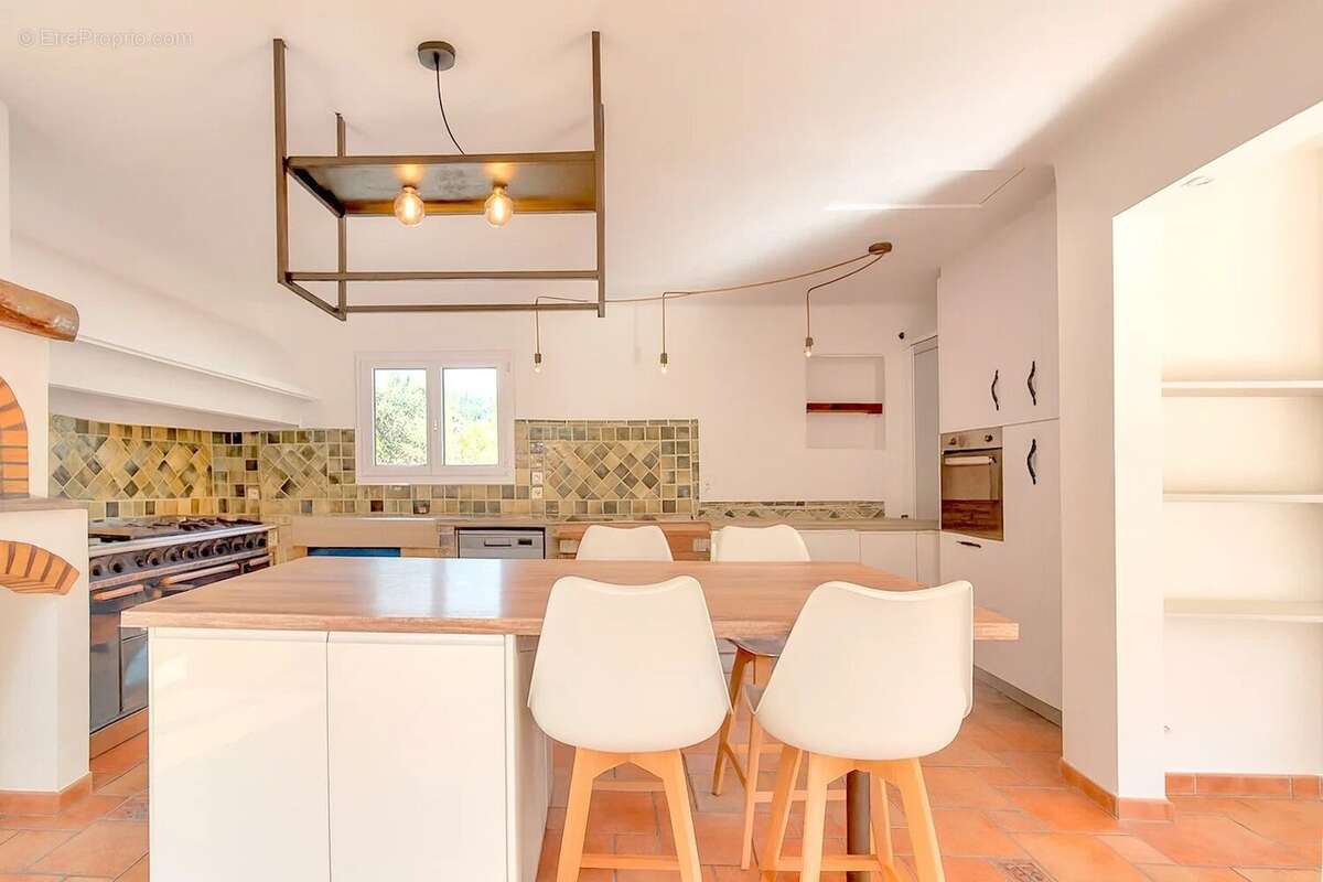 Maison à PEYMEINADE