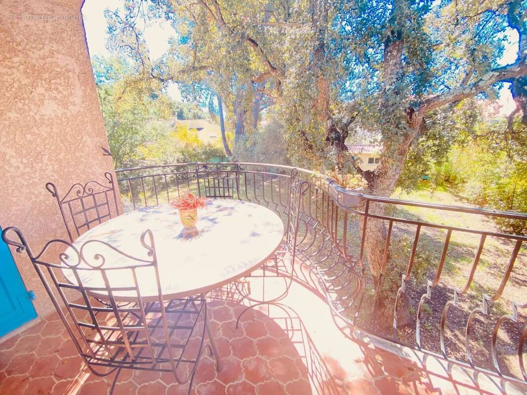 Maison à LA LONDE-LES-MAURES