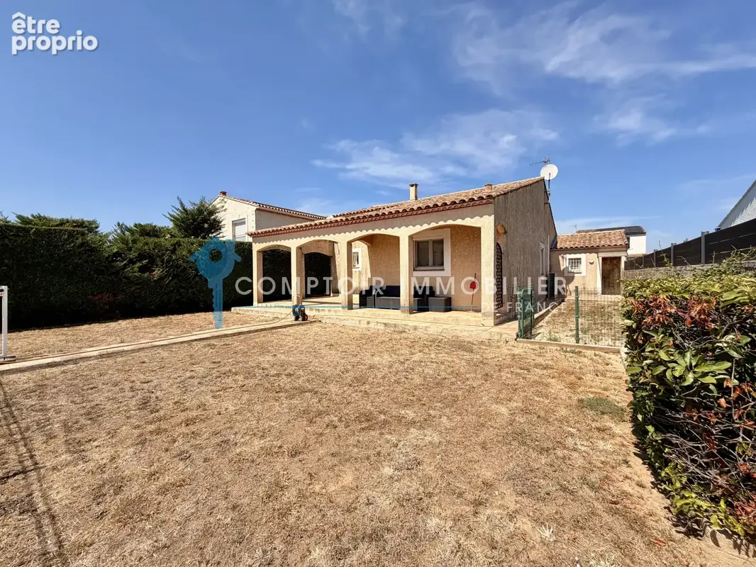 En exclusivité Codognan, villa de Plain pied d'environ 110 m2 hab sur 715 m2 de terrain, 3 chambres et pisicne - photo 4