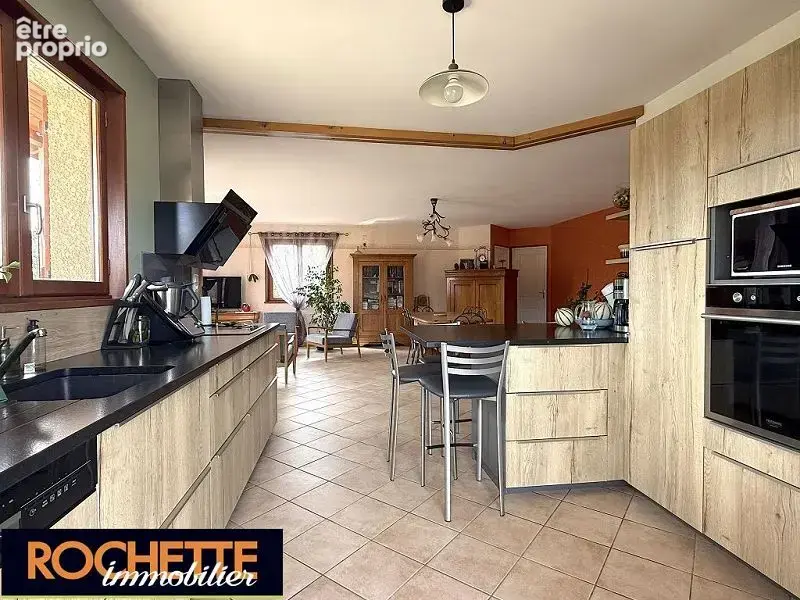 Maison 147 m² à Chirassimont  - photo 2