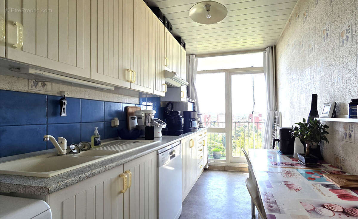 Appartement à HOUILLES