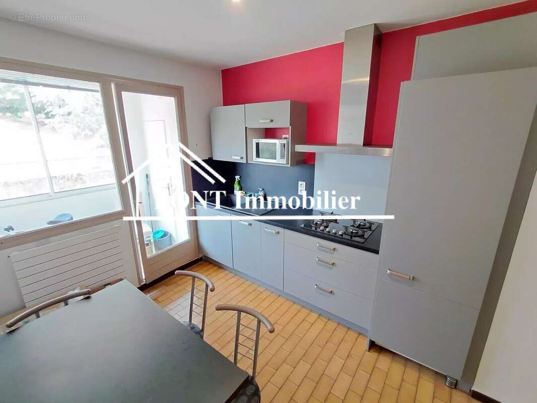 Saint-chamond, secteur gare, bel appartement type 2 avec garage - photo 3