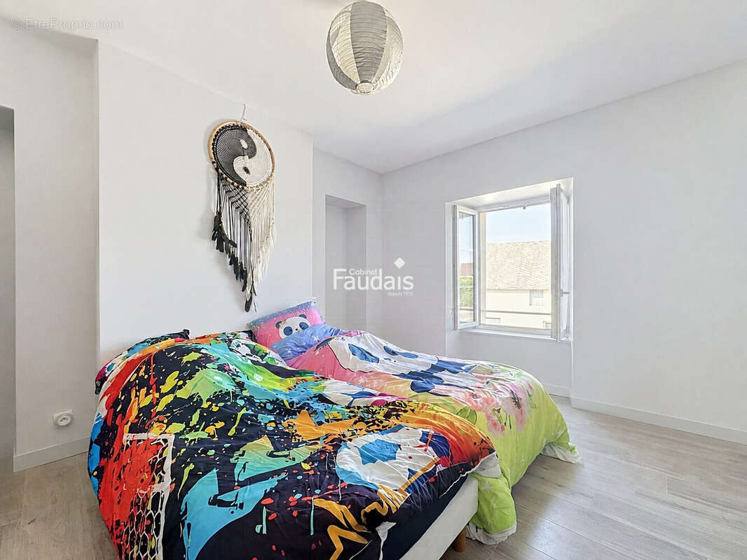 Maison 93 m² à Saint-Lo  - photo 7