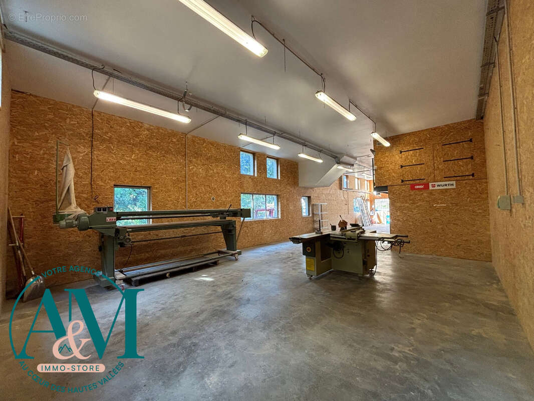 Autre à LA SALLE-LES-ALPES