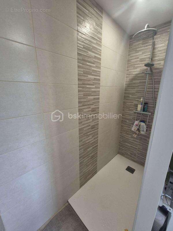 Maison à VERNEIL-LE-CHETIF