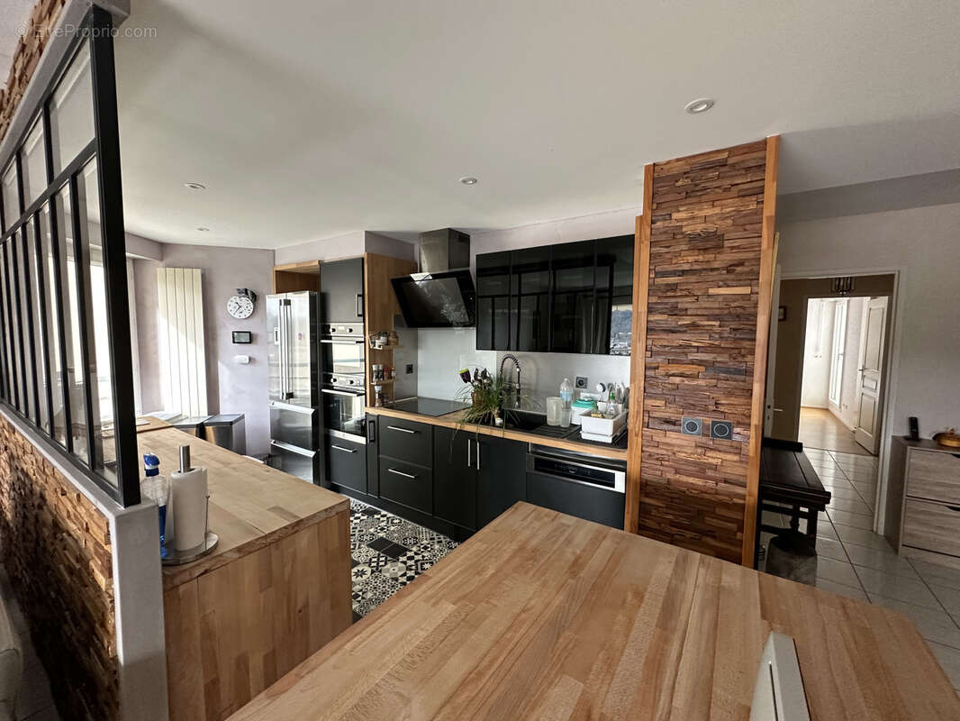 Appartement à BILLERE