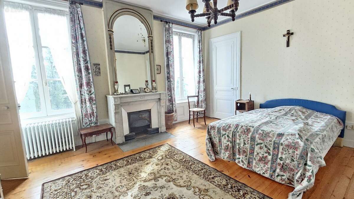 Maison à L'ETRAT