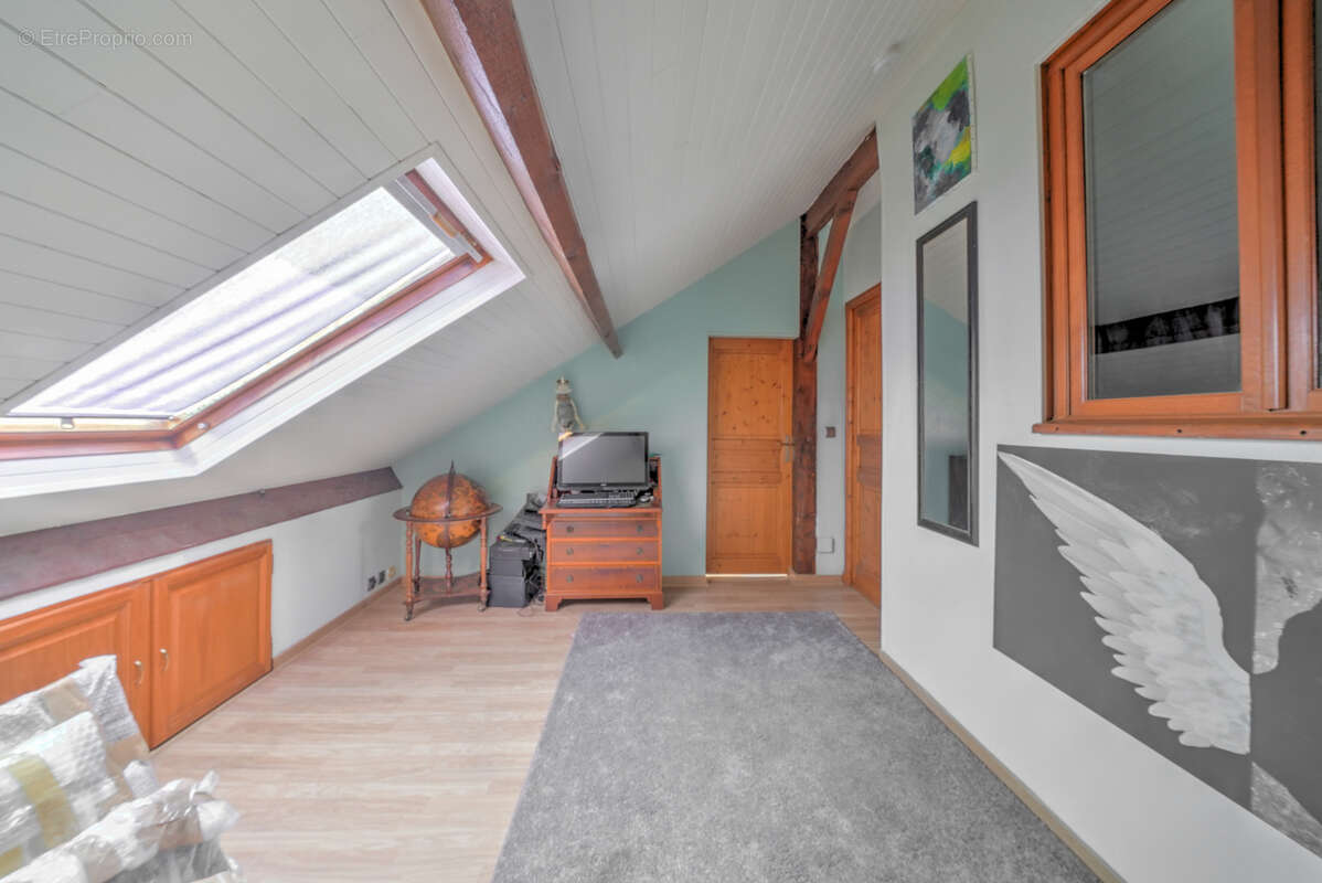 Maison à MONTIGNY-LES-CORMEILLES