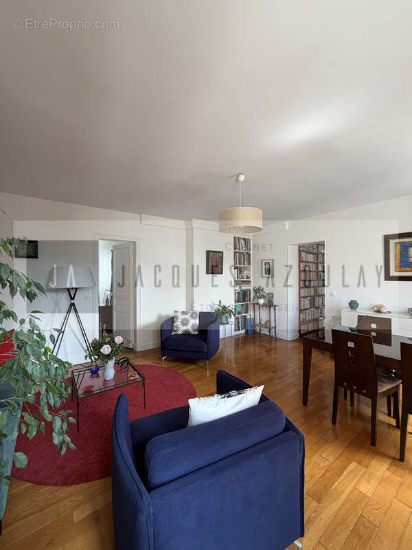 Appartement à PARIS-10E