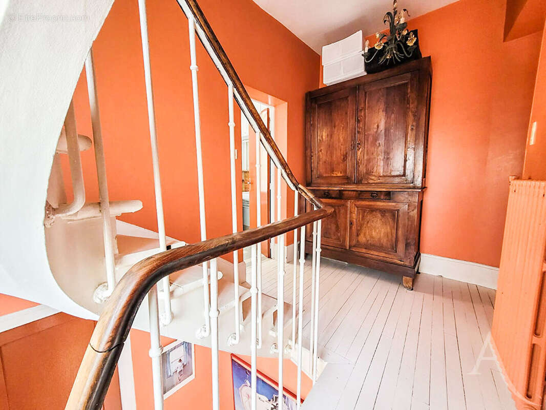 Maison Montreuil 4 pièce(s) 136.5 m2 - photo 10