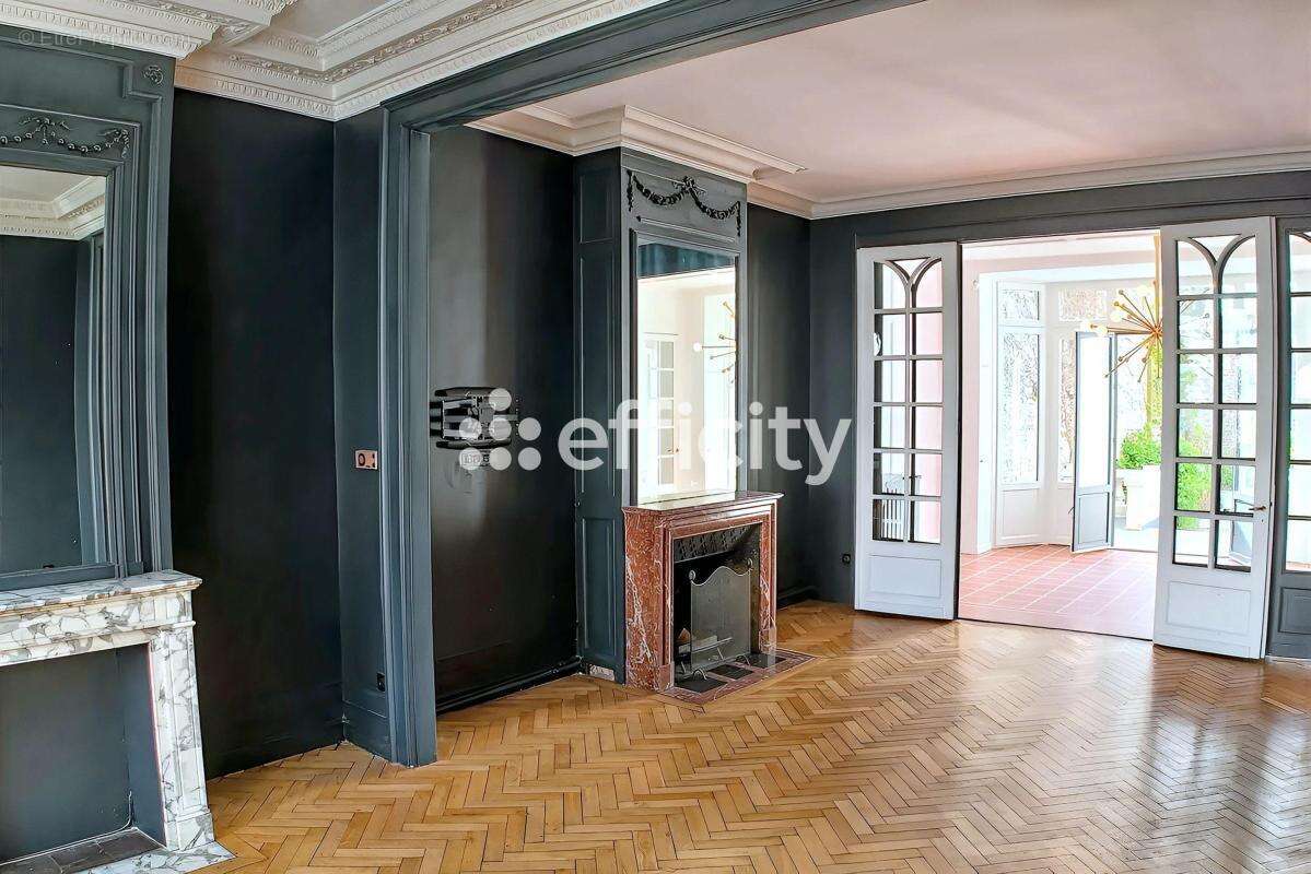 Maison à LA MADELEINE