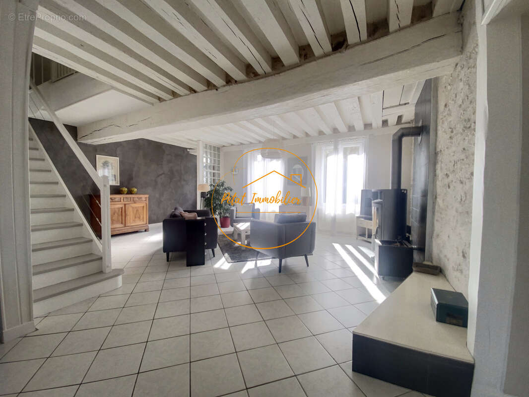 Maison à MEUNG-SUR-LOIRE