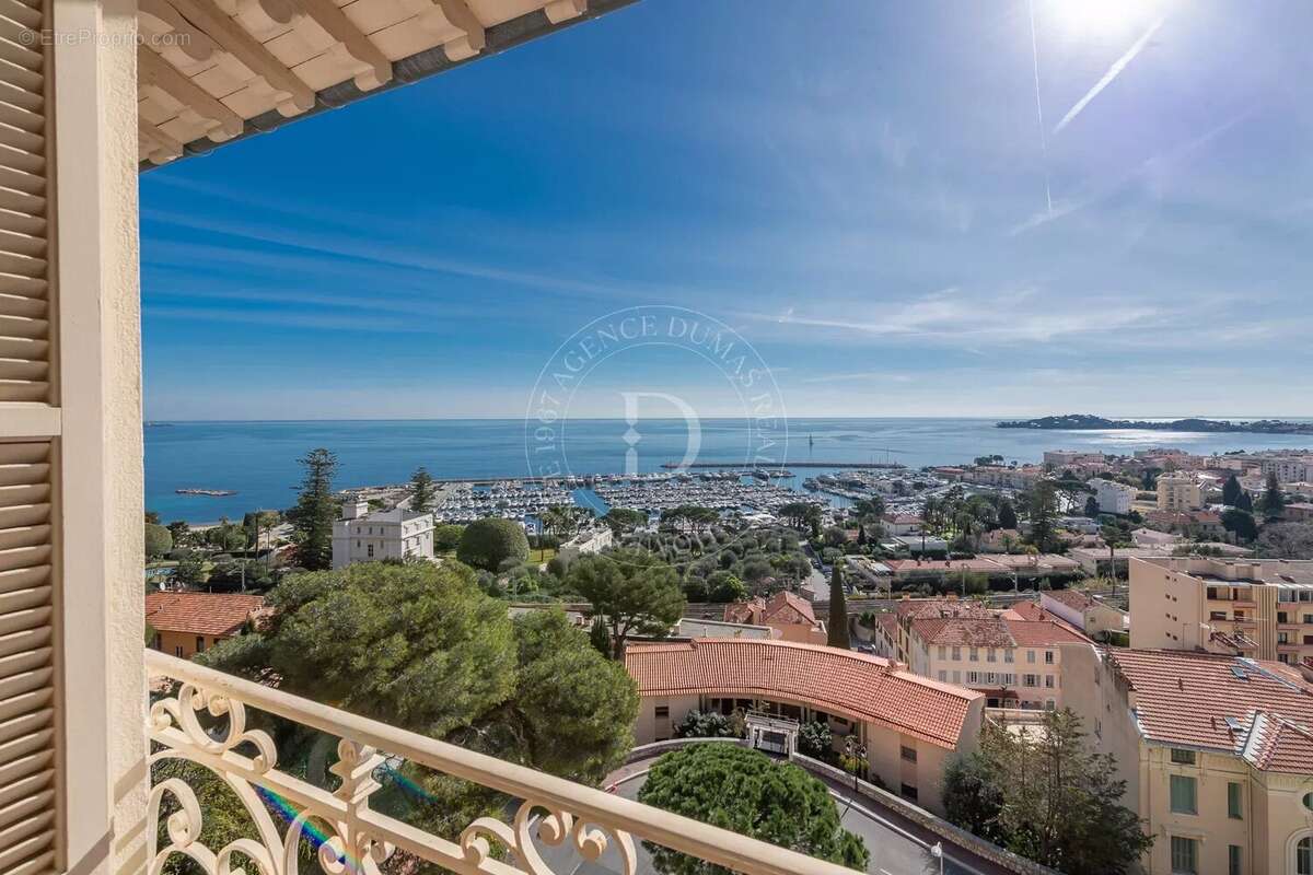 Appartement à BEAULIEU-SUR-MER