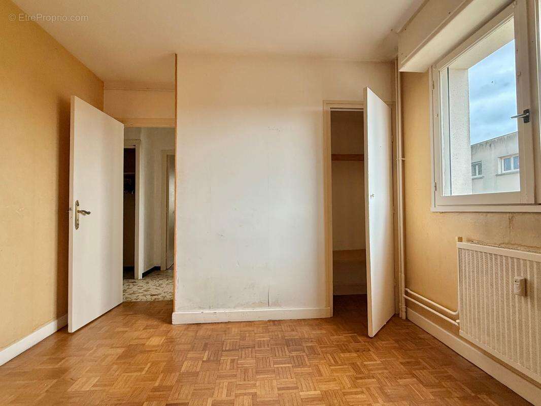 Appartement à CHENOVE