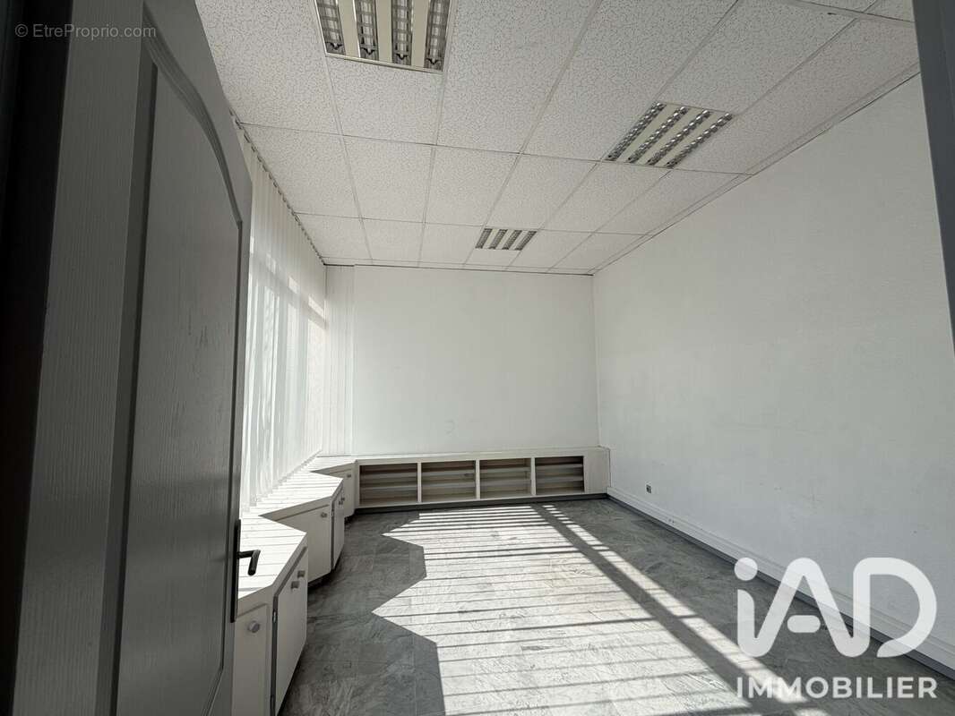 Commerce 78 m² à Tarbes  - photo 3
