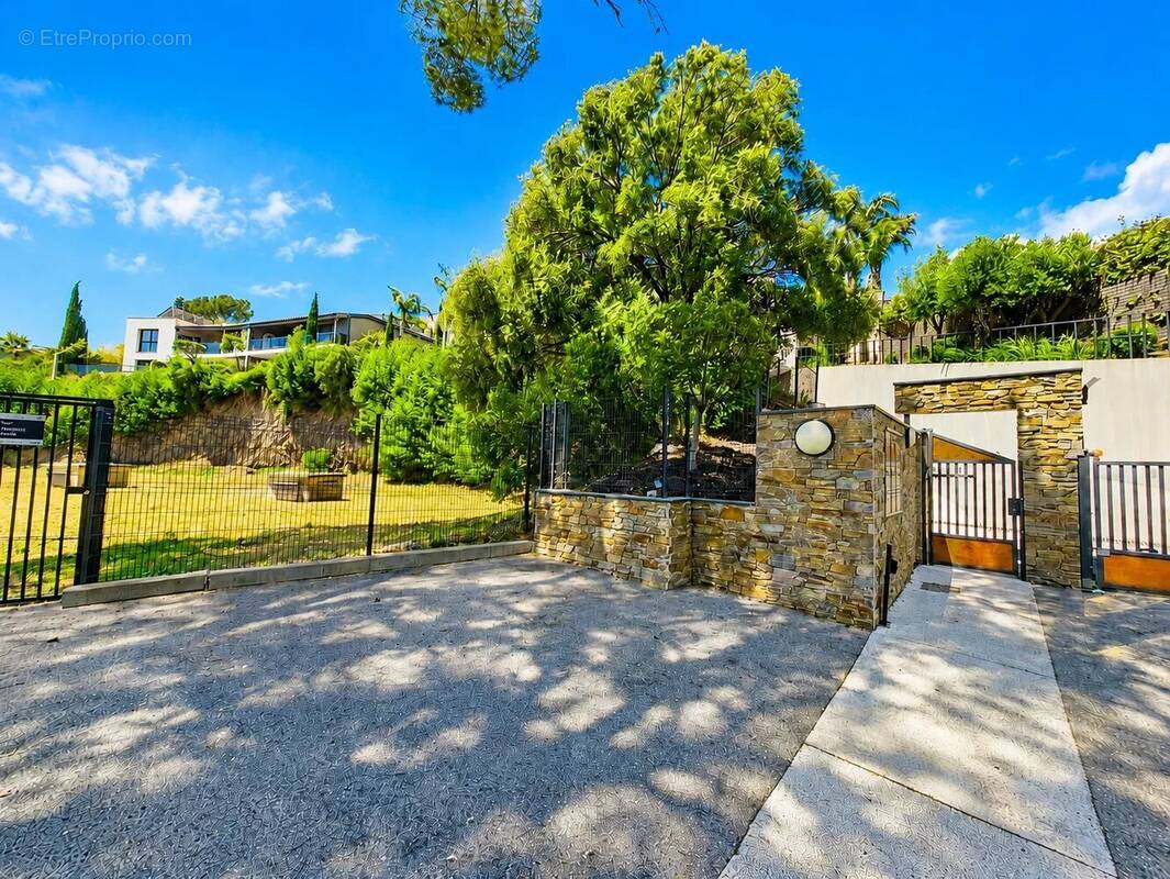 Appartement à HYERES