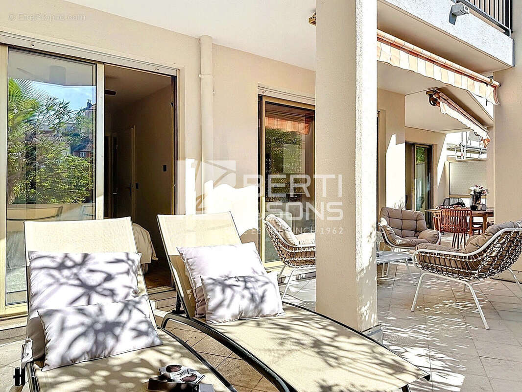 Appartement à LE CANNET