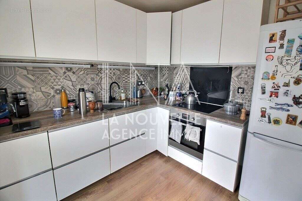 Appartement 59 m² à Romainville  - photo 2