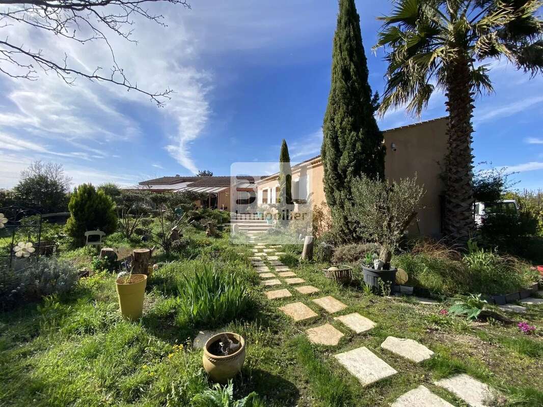 Maison à SAINT-SATURNIN-LES-AVIGNON