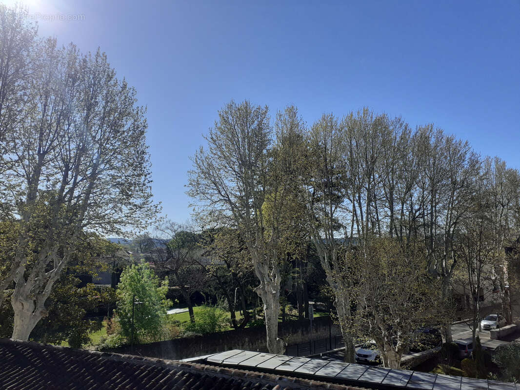 Appartement à MALLEMORT