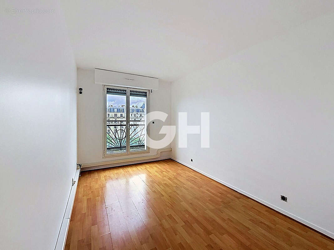 Appartement à PARIS-12E