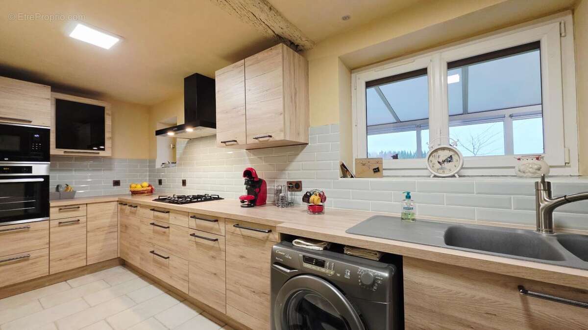 Maison à SAINT-DOULCHARD