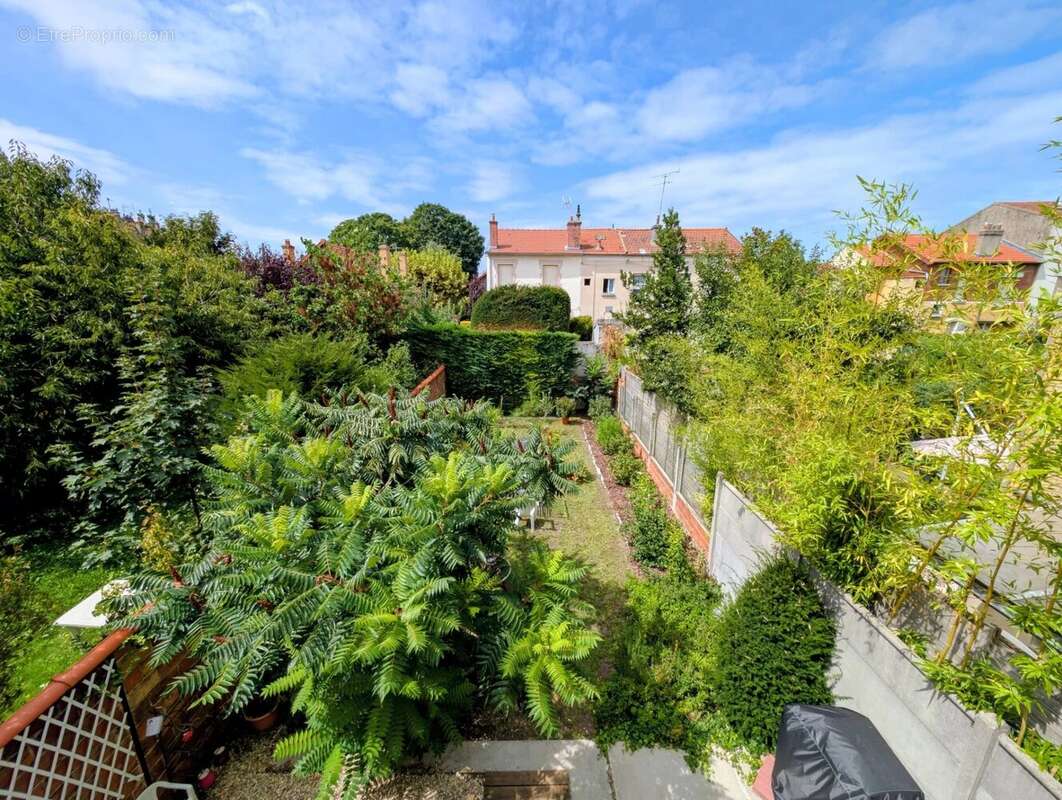 Ref 2152 - Maison 5 pièces - Sous-sol aménagé - jardin et garage - photo 2