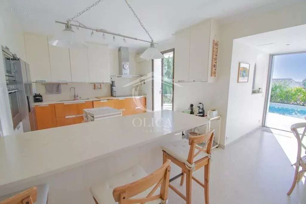 Maison à VILLENEUVE-LOUBET