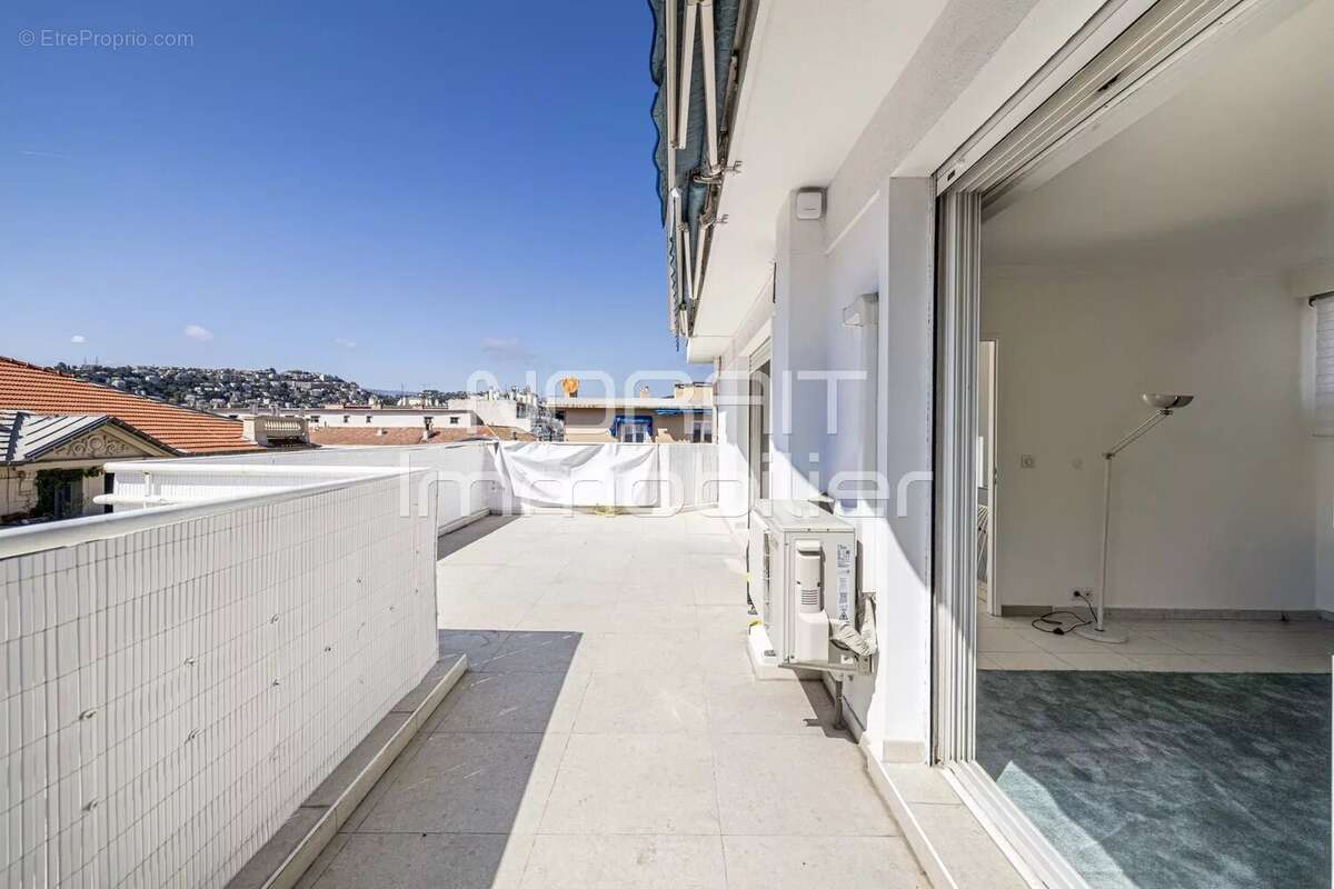 Appartement à NICE
