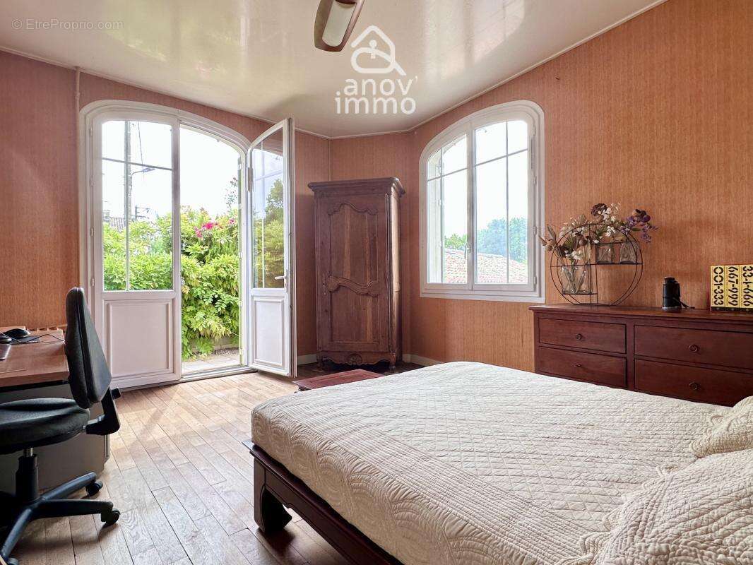 Maison de charme des années 30 à vendre L'Isle d'Espagnac - photo 13