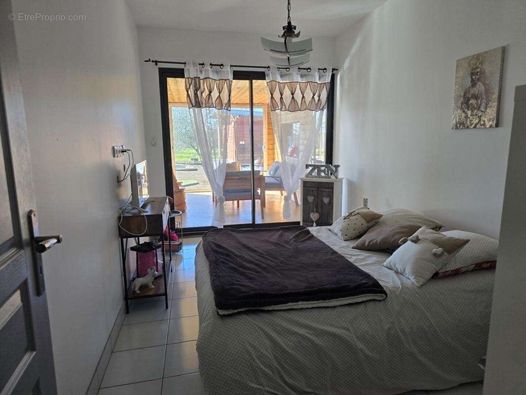 Propriété Mariol 11 pièce(s) 340 m2 - photo 9