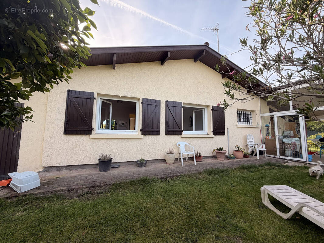 Maison à ANGRESSE