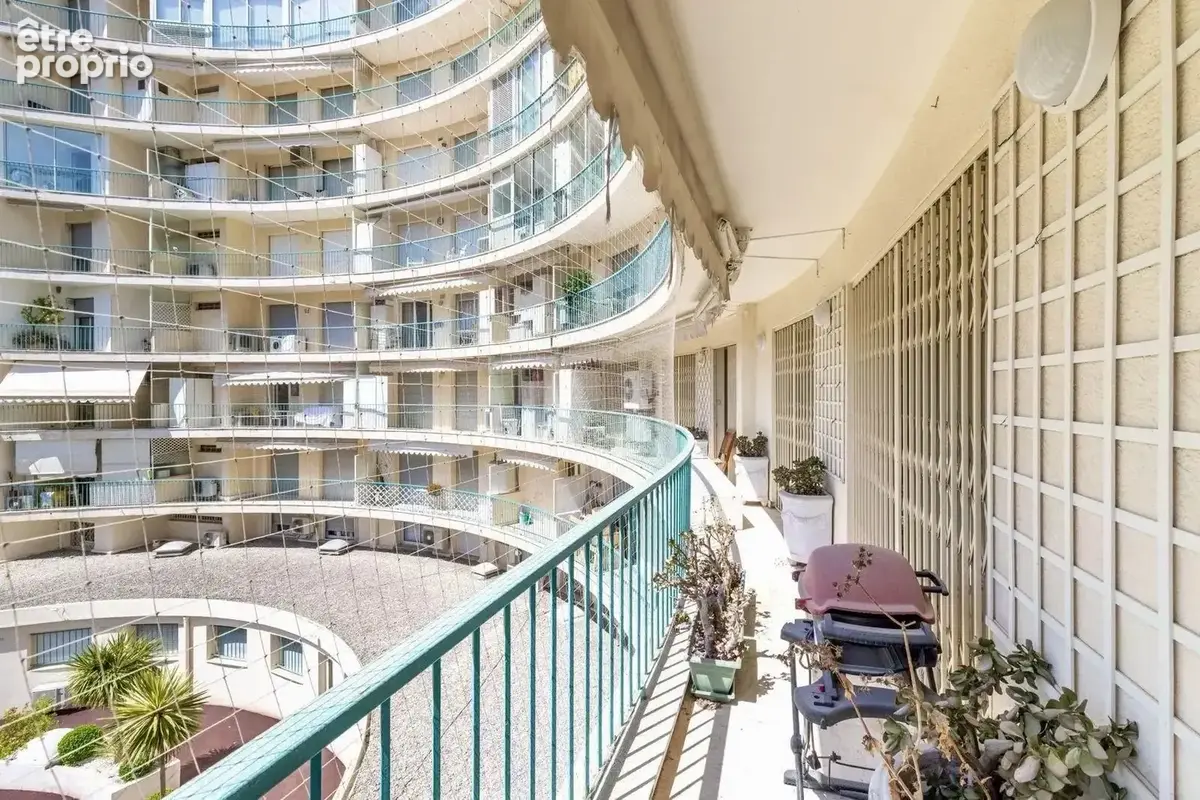 Cannes Croisette – Exceptionnel Appartement de 229 m² face au Port Canto - photo 14