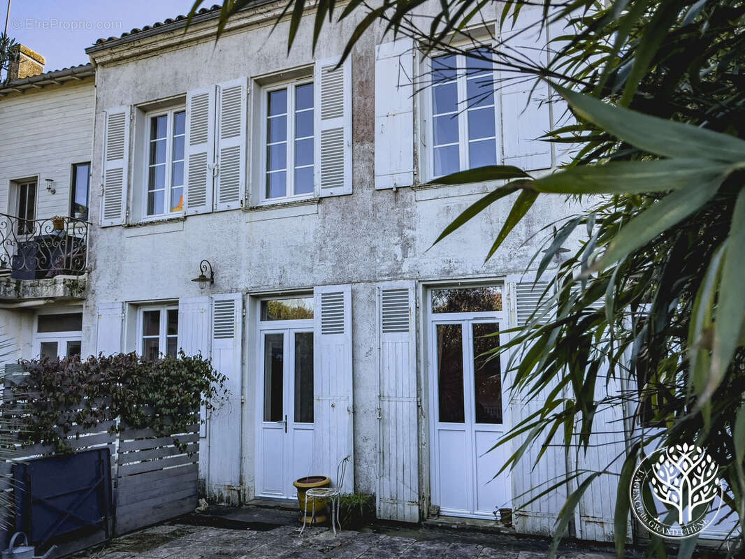 Maison à TONNAY-CHARENTE