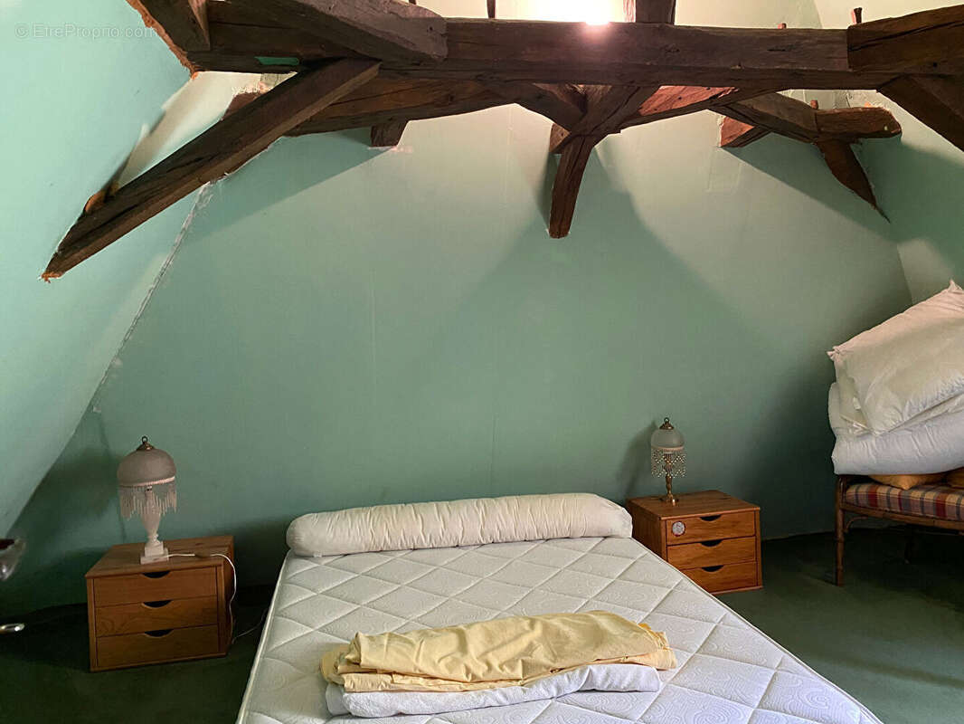 Maison à ROUFFIGNAC-SAINT-CERNIN-DE-REILHAC