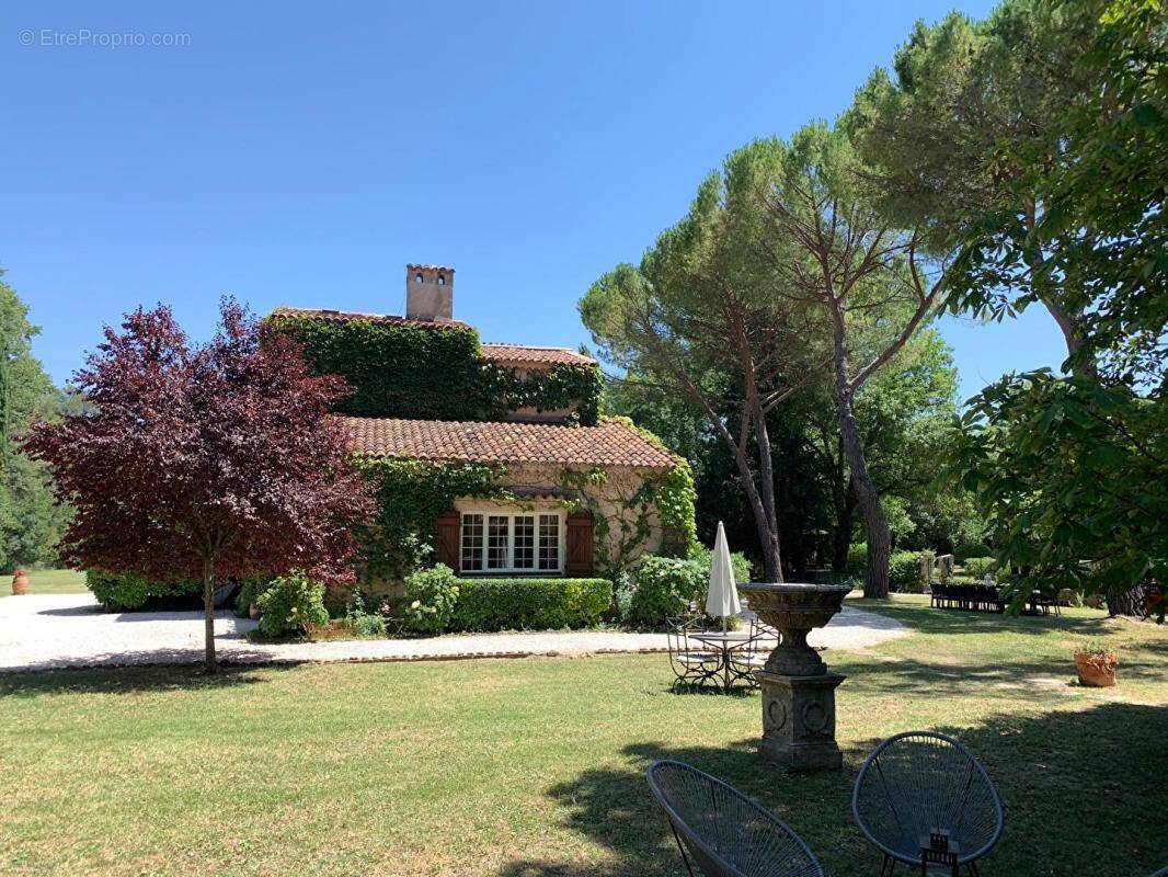 Maison à TOURVES