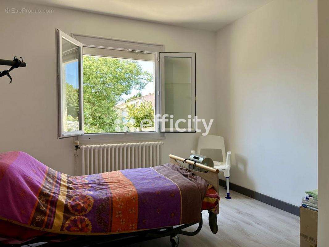 Maison à TONNAY-CHARENTE