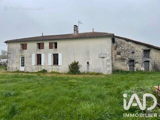 Photo 1 - Maison à REAUX