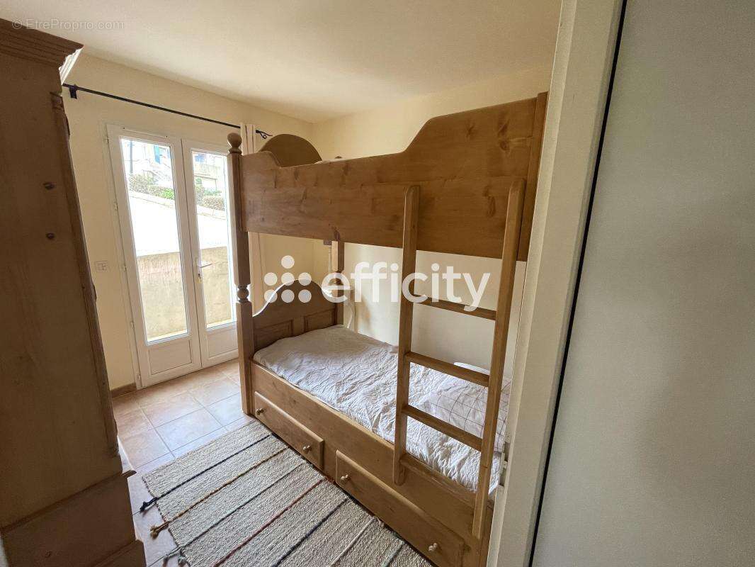 Appartement à SAINT-TRINIT