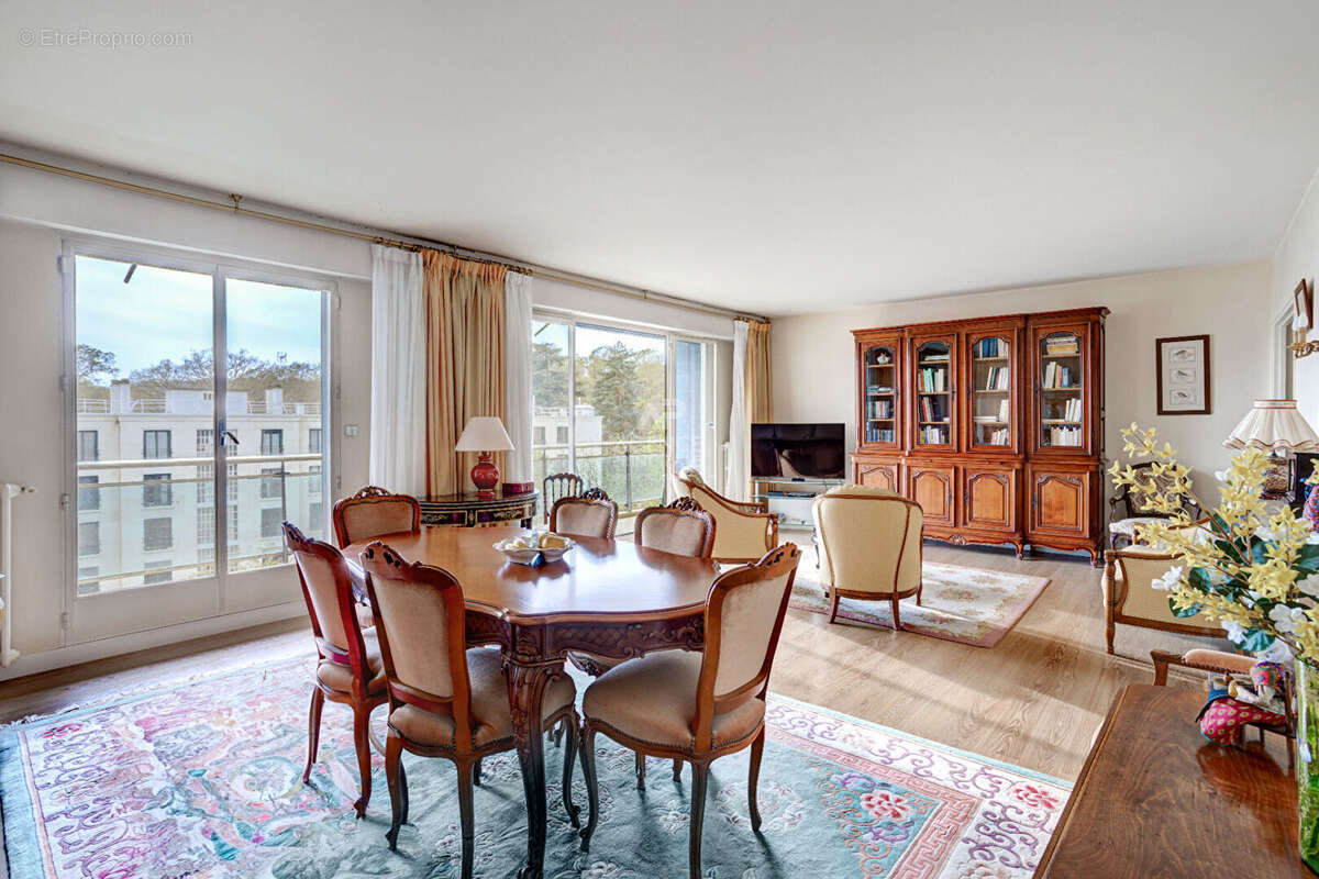 Appartement à CHAVILLE