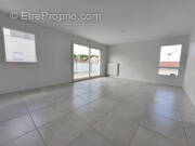 Appartement à PUSIGNAN