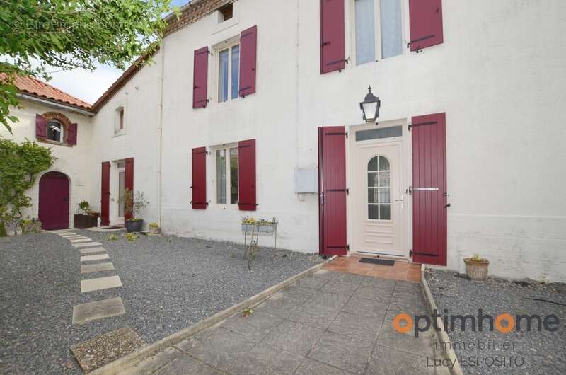  Spacieuse maison de campagne aux multiples possibilités – Saint-Christophe, Charente  - photo 58
